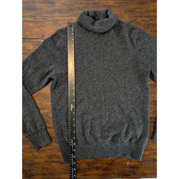 Uniqlo Womens XS Gray 100% Cashmere Sweater Turtleneck Knit Top Dark Gray - Picture 6 of 8